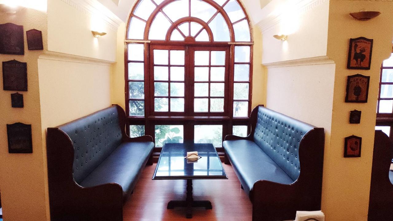 Goa Country Club Hotel Гургаон Екстериор снимка