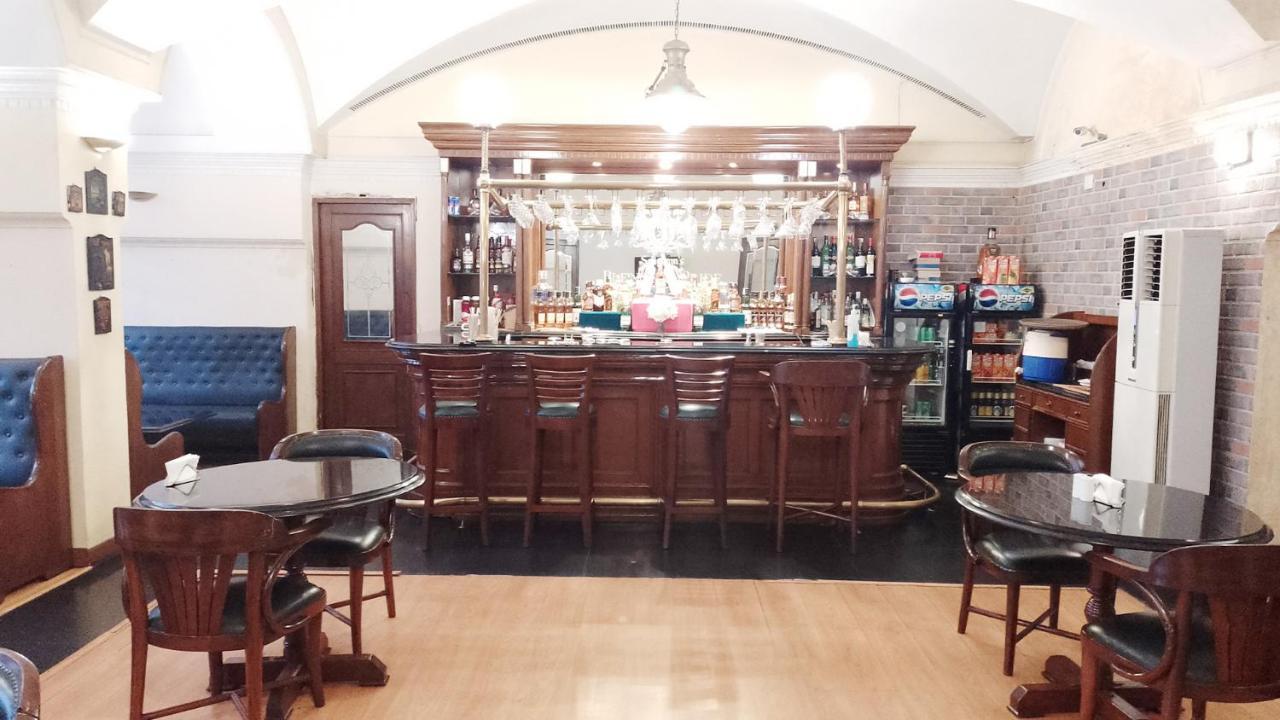 Goa Country Club Hotel Гургаон Екстериор снимка