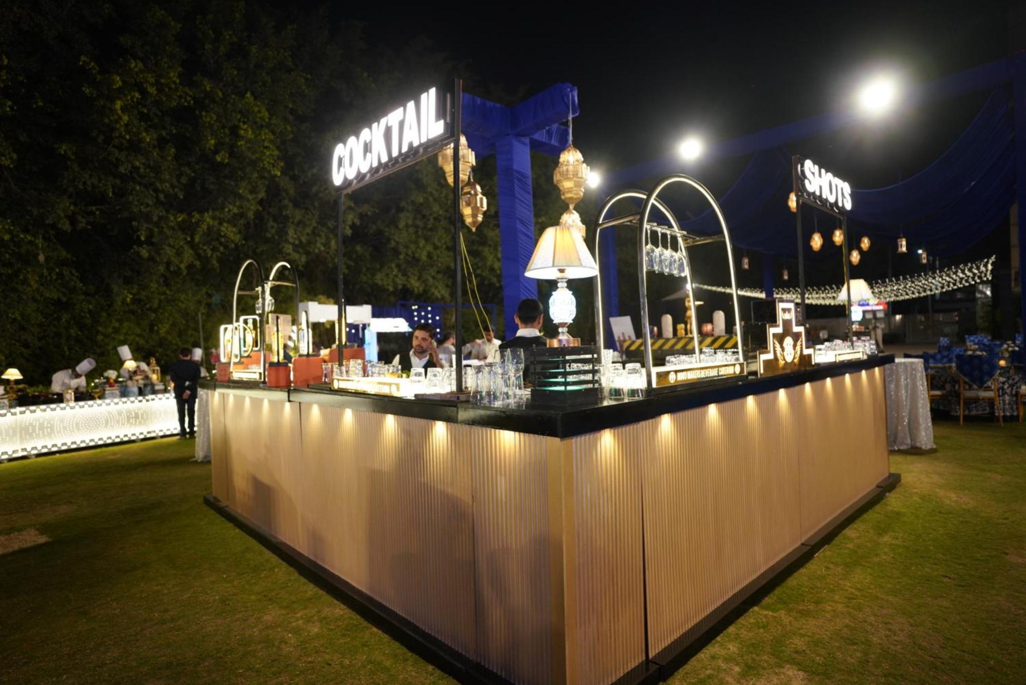 Goa Country Club Hotel Гургаон Екстериор снимка