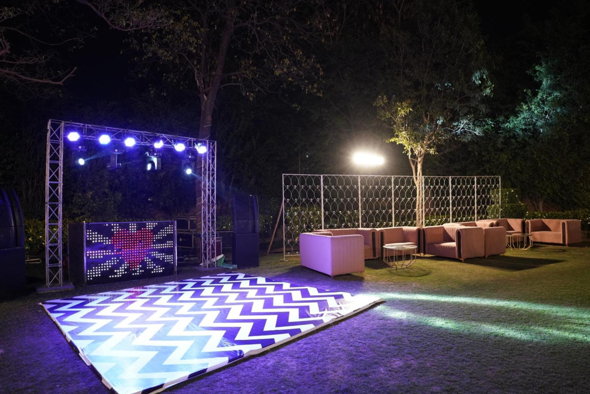 Goa Country Club Hotel Гургаон Екстериор снимка